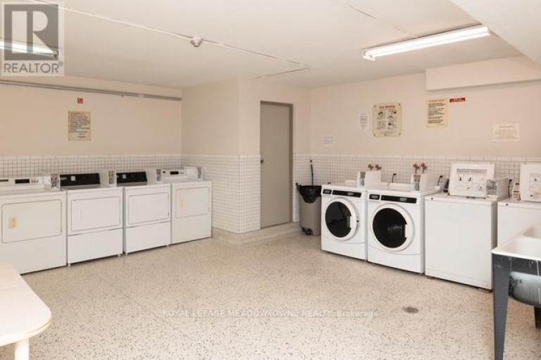 310 - 1017 SENECA AVENUE, Mississauga (Port Credit), Ontario, L5G3X5