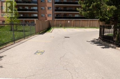 310 - 1017 SENECA AVENUE Mississauga (Port Credit) Ontario photo 28
