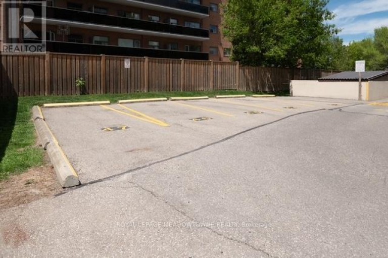 310 - 1017 SENECA AVENUE, Mississauga (Port Credit), Ontario, L5G3X5