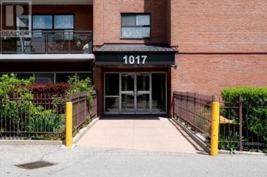 310 - 1017 SENECA AVENUE Mississauga (Port Credit) Ontario photo 3