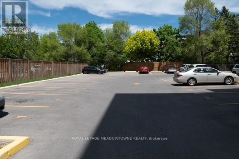 310 - 1017 SENECA AVENUE, Mississauga (Port Credit), Ontario, L5G3X5