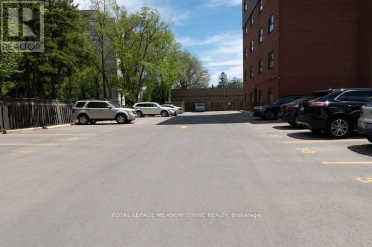 310 - 1017 SENECA AVENUE, Mississauga (Port Credit), Ontario, L5G3X5