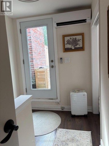 UPPER - 28 SPENCER AVENUE, Toronto (South Parkdale), Ontario, M6K2J6