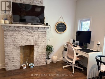 UPPER - 28 SPENCER AVENUE Toronto (South Parkdale) Ontario photo 6
