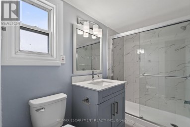241 WEST 5TH STREET W Hamilton (Bonnington) Ontario photo 10