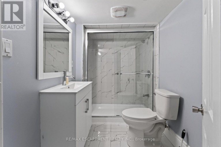241 WEST 5TH STREET W, Hamilton (Bonnington), Ontario, L9C3N8