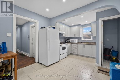 241 WEST 5TH STREET W Hamilton (Bonnington) Ontario photo 7