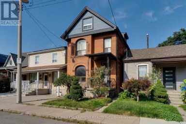 23 OAK AVENUE Hamilton (Landsdale) Ontario photo 3