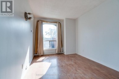 23 OAK AVENUE Hamilton (Landsdale) Ontario photo 32