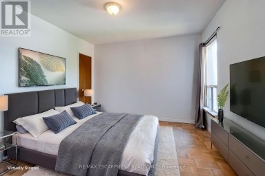 23 OAK AVENUE Hamilton (Landsdale) Ontario photo 38