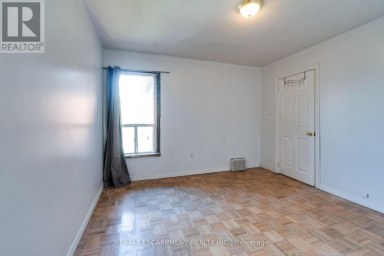 23 OAK AVENUE Hamilton (Landsdale) Ontario photo 39