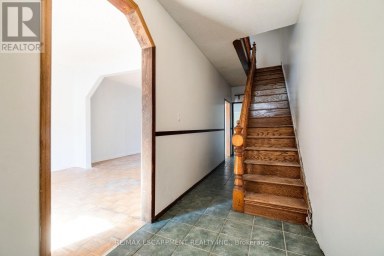 23 OAK AVENUE Hamilton (Landsdale) Ontario photo 7