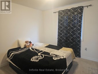 14 DOC LOUGHEED AVENUE Southgate Ontario photo 13