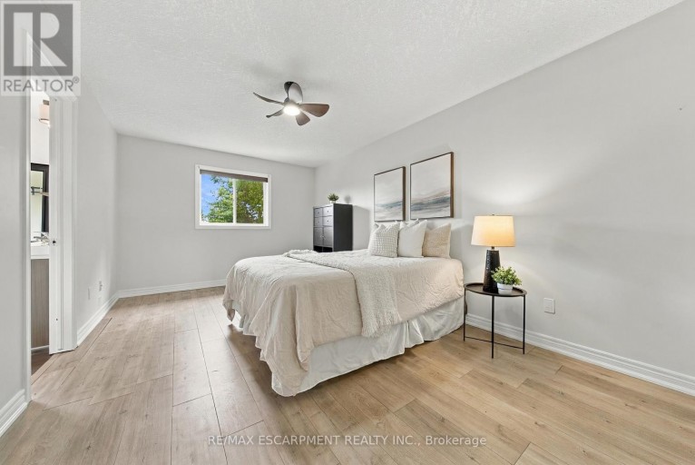 96 SPRINGVALLEY CRESCENT, Hamilton (Gourley), Ontario, L9C7X3
