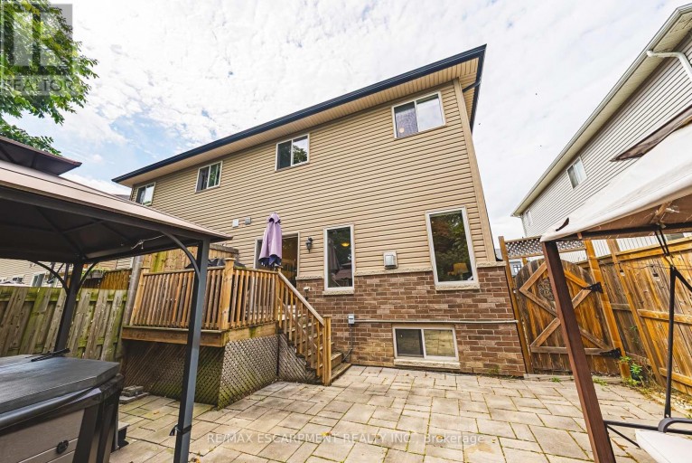 96 SPRINGVALLEY CRESCENT, Hamilton (Gourley), Ontario, L9C7X3