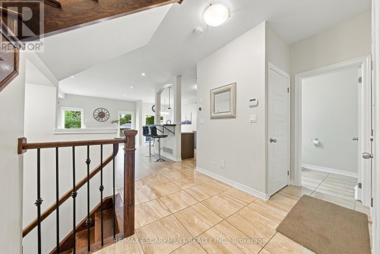 96 SPRINGVALLEY CRESCENT, Hamilton (Gourley), Ontario, L9C7X3