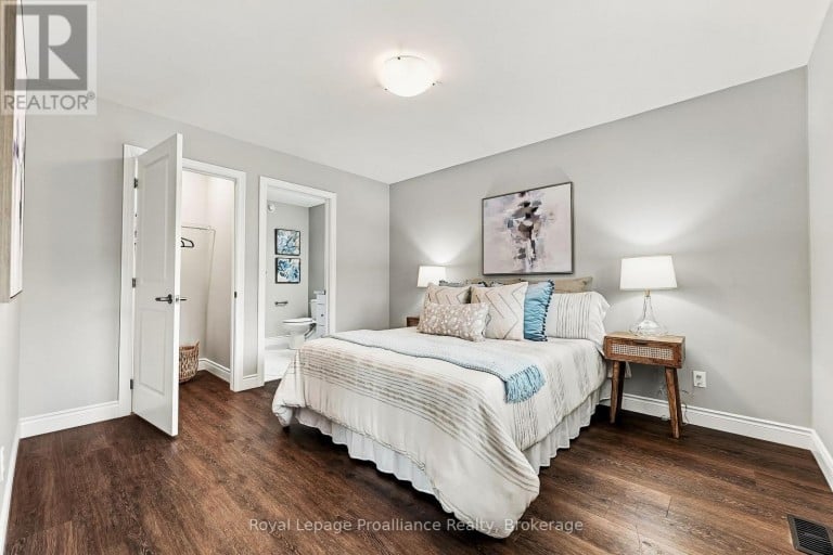 8 FERRIS COURT, Trent Hills (Campbellford), Ontario, K0L1L0