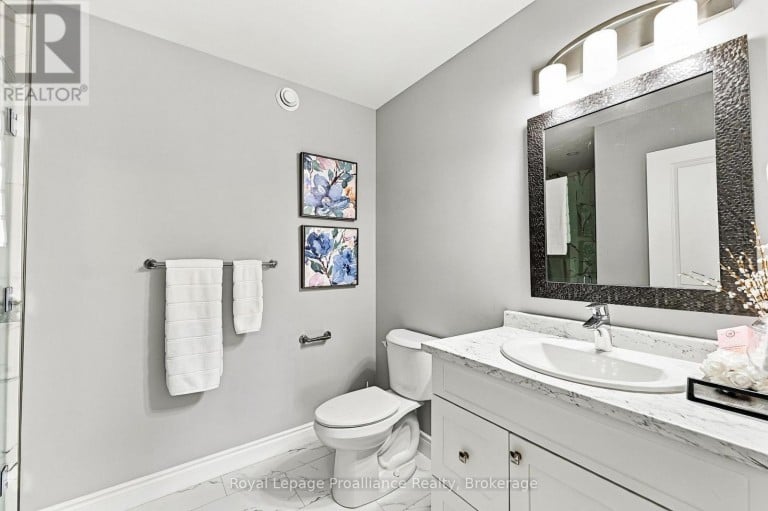 8 FERRIS COURT, Trent Hills (Campbellford), Ontario, K0L1L0