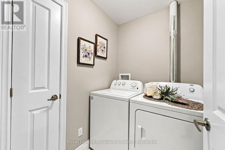 8 FERRIS COURT, Trent Hills (Campbellford), Ontario, K0L1L0