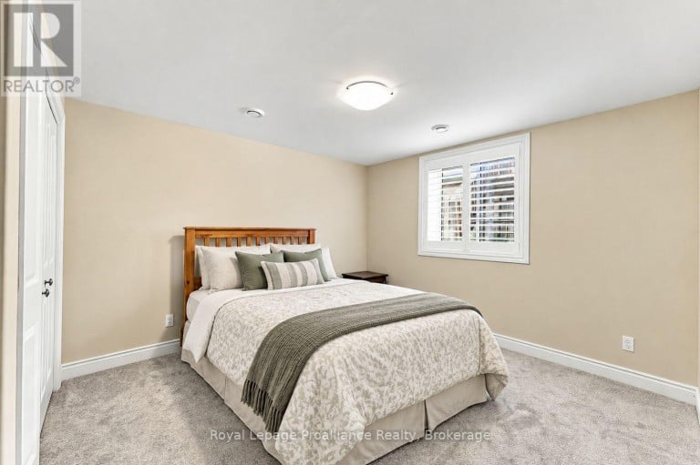 8 FERRIS COURT, Trent Hills (Campbellford), Ontario, K0L1L0