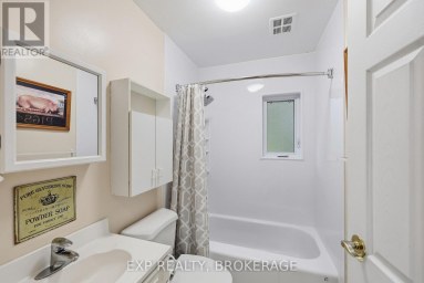 2119 HAMBLY LANE, Frontenac (Frontenac South) Ontario