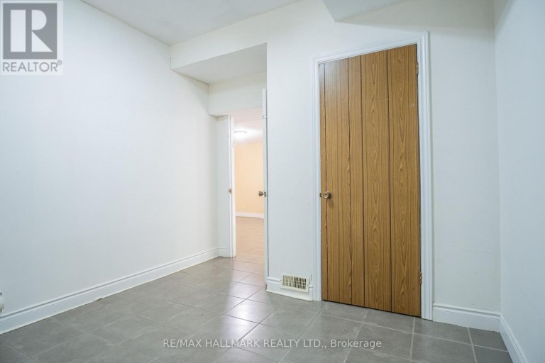 BASEMENT - 399 LAWRENCE AVENUE W, Toronto (Bedford Park-Nortown), Ontario, M5M1C1