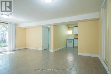 BASEMENT - 399 LAWRENCE AVENUE W Toronto (Bedford Park-Nortown) Ontario photo 4
