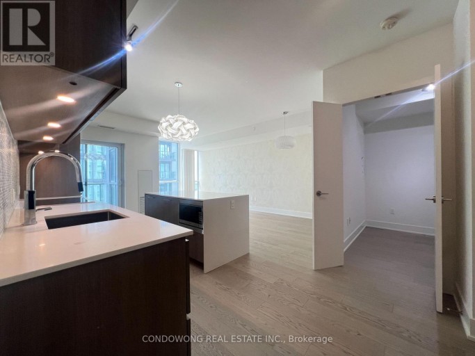 3801 - 1 YORKVILLE AVENUE, Toronto (Annex), Ontario, M4W0B1