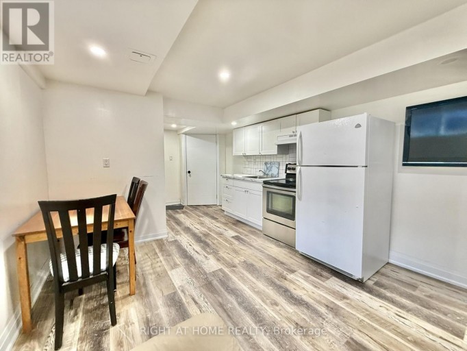 BSMT - 116 CHERRYWOOD DRIVE, Newmarket (Bristol-London), Ontario, L3Y2X7