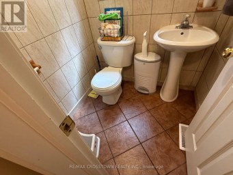 UPPER - 22 EAGLESTONE LANE Barrie (Ardagh) Ontario photo 6
