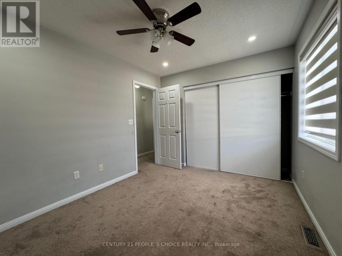UPPER - 657 THOMPSON ROAD S, Milton (BE Beaty), Ontario, L9T5W8