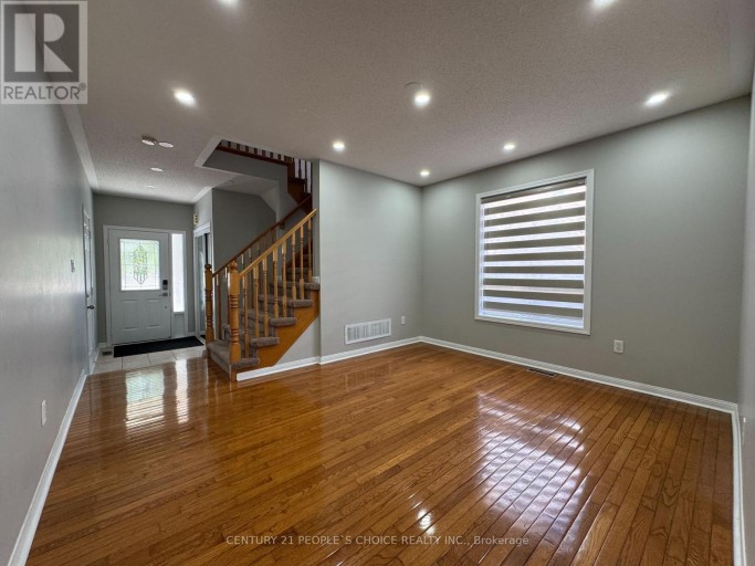 UPPER - 657 THOMPSON ROAD S, Milton (BE Beaty), Ontario, L9T5W8