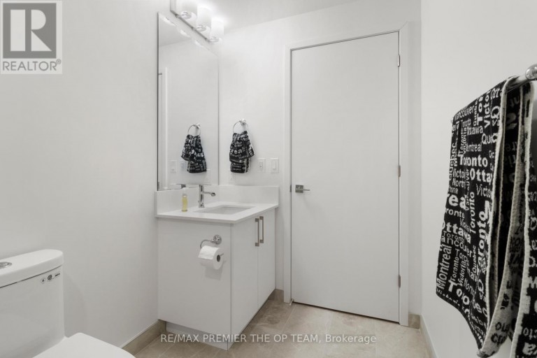 204 - 500 PLAINS ROAD E, Burlington (LaSalle), Ontario, L7T0C8