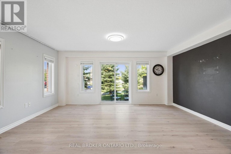 30K - 30 KINGSBURY SQUARE, Guelph (Pineridge/Westminster Woods), Ontario, N1L0K6