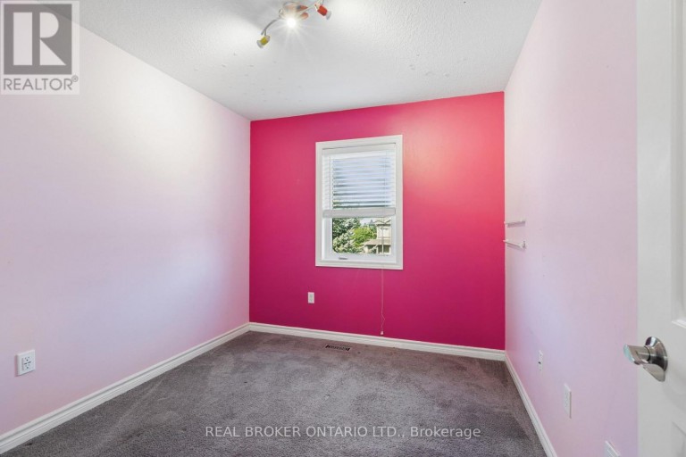 30K - 30 KINGSBURY SQUARE, Guelph (Pineridge/Westminster Woods), Ontario, N1L0K6