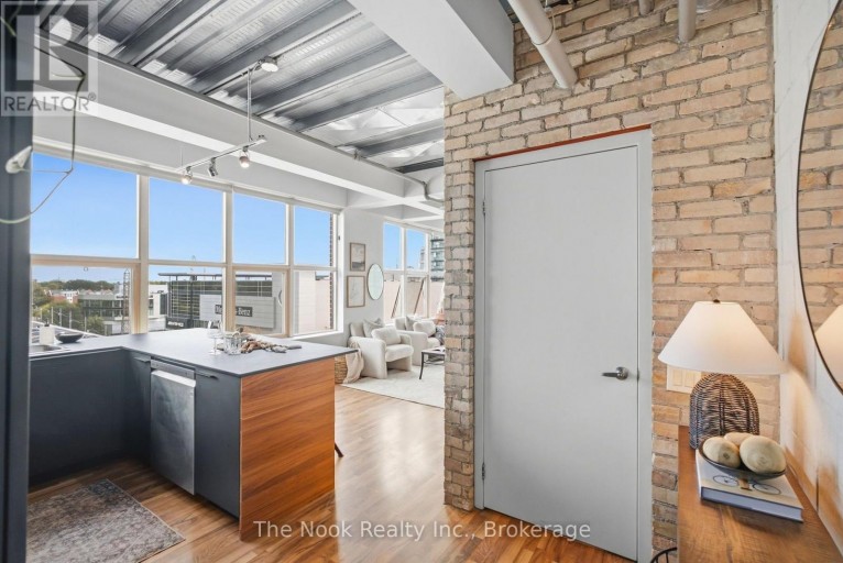 603 - 736 DUNDAS STREET E, Toronto (Regent Park), Ontario, M5A2C5