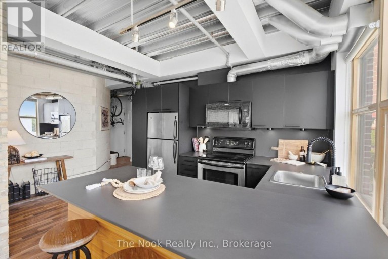 603 - 736 DUNDAS STREET E, Toronto (Regent Park), Ontario, M5A2C5