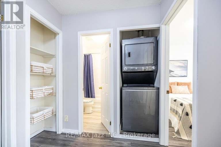 1236 BAYVIEW STREET, Pickering (Bay Ridges), Ontario, L1W1E6