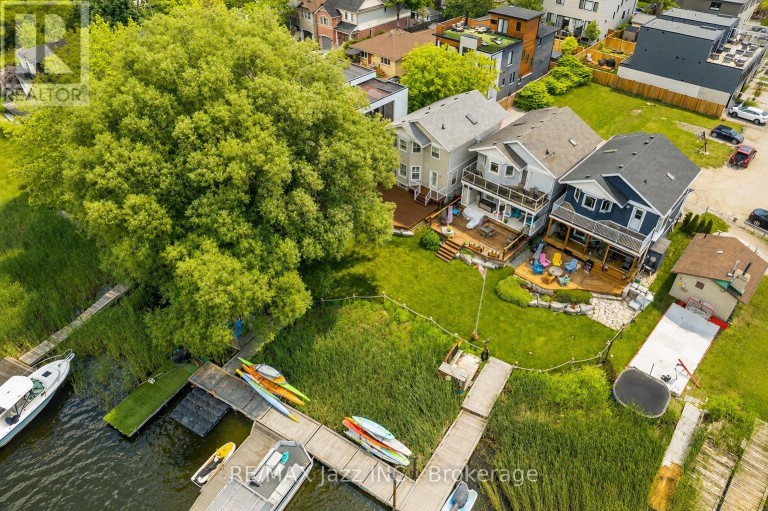 1236 BAYVIEW STREET, Pickering (Bay Ridges), Ontario, L1W1E6