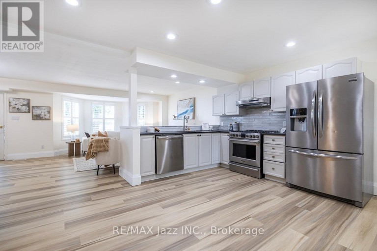1236 BAYVIEW STREET, Pickering (Bay Ridges), Ontario, L1W1E6