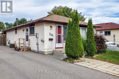 745 GRANDVIEW DRIVE Oshawa (Donevan) Ontario photo 1