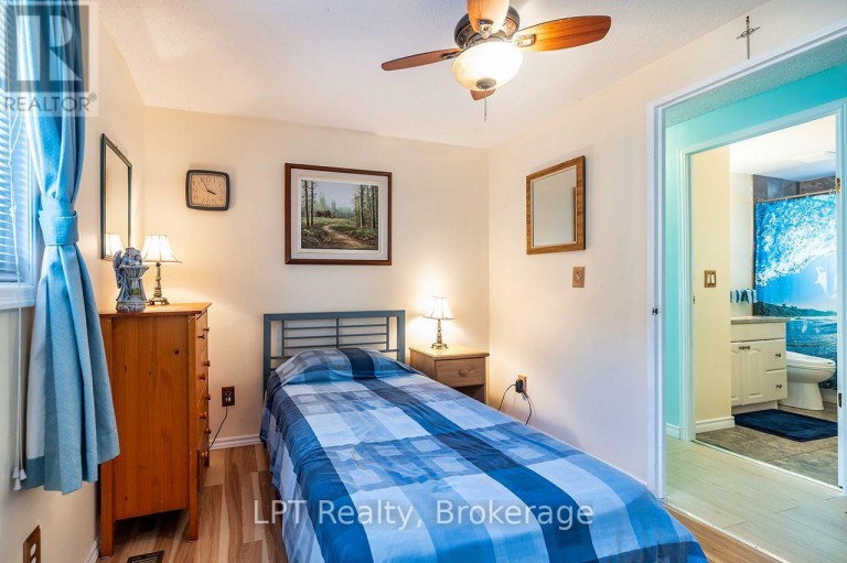745 GRANDVIEW DRIVE, Oshawa (Donevan), Ontario, L1H7W5
