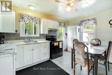 5608 COUNTY ROAD 620 ROAD Wollaston Ontario photo 16