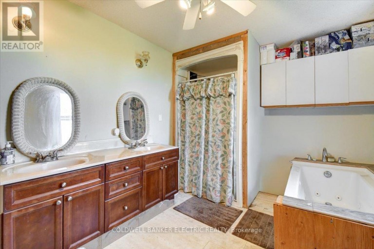 450 THOMASBURG ROAD, Centre Hastings, Ontario, K0K3H0