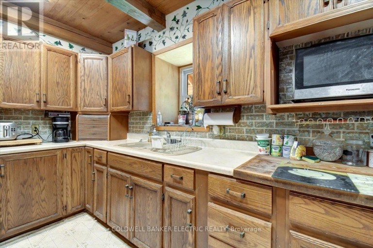 450 THOMASBURG ROAD, Centre Hastings, Ontario, K0K3H0