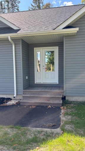 B - 195 FRONT STREET W, Kawartha Lakes (Bobcaygeon), Ontario, K0M1A0