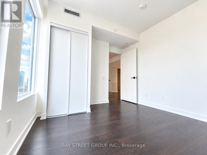 2003 - 319 JARVIS STREET, Toronto (Moss Park), Ontario, M5B0C8
