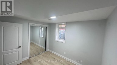 BASEMENT APARTMENT - 2388 DRESS CIRCLE CRESCENT Oshawa (Windfields) Ontario photo 10