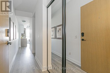 207 - 2369 DANFORTH AVENUE Toronto (East End-Danforth) Ontario photo 5