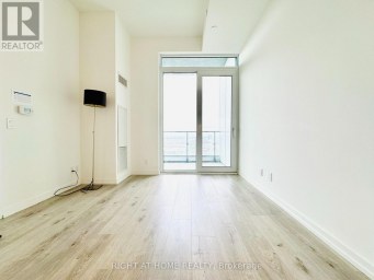 2715 - 1000 PORTAGE PARKWAY Vaughan (Vaughan Corporate Centre) Ontario photo 2